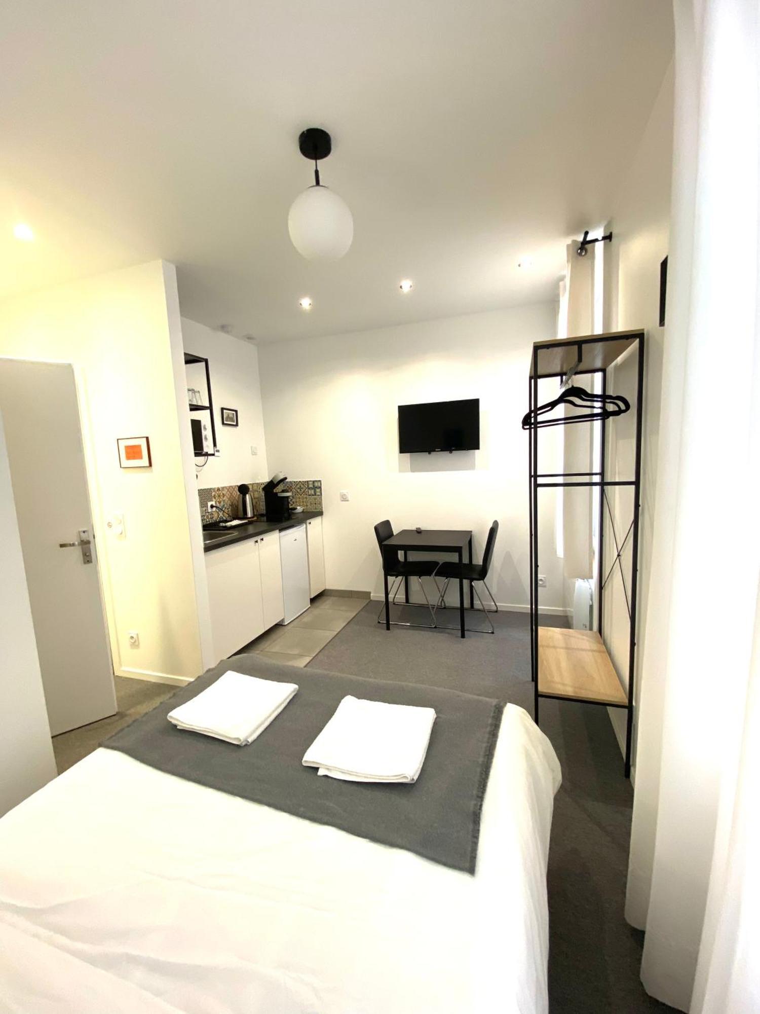 Villa Vlas - Chambre D'Hote - ลิมอจส์ ภายนอก รูปภาพ